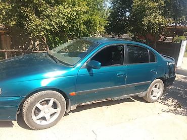 колонки ямаха: Toyota Avensis: 1998 г., 0.2 л, Автомат, Бензин, Седан — 1