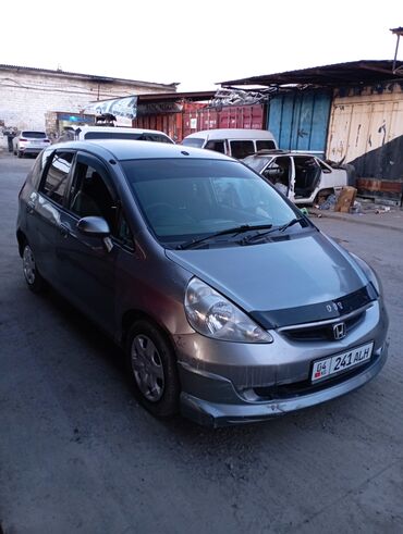 Honda: Honda Fit: 2002 г., 1.3 л, Автомат, Бензин, Хэтчбэк