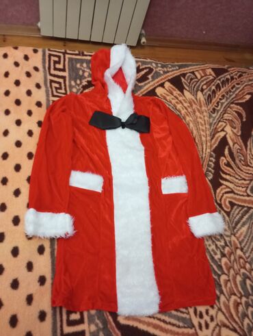 saxta baba hediyyeleri: Salam Qarqız paltarı satılır tecılı 20 man