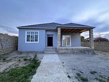 Həyət evləri və villaların satışı: Satılır: sexsi həyət evi5 sot,140 kvadratli genis 4 otaqli. - — 14