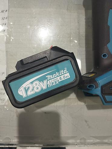 maye silikon satisi: Makita tipli akkumulyator – Li‑ion, 6.0Ah, “128V max” etiketli model — 1