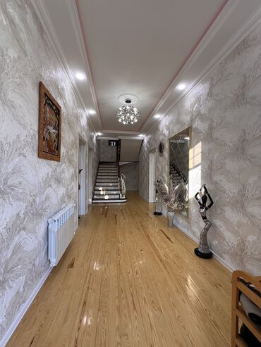 Həyət evləri və villaların satışı: 6 otaqlı, 250 kv. m, Yeni təmirli — 2