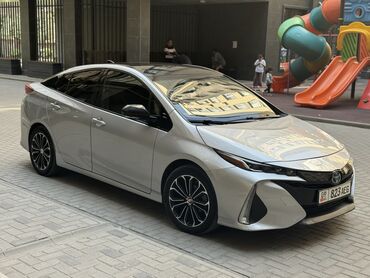 Toyota: Toyota Prius: 2017 г., 1.8 л, Автомат, Электромобиль, Седан