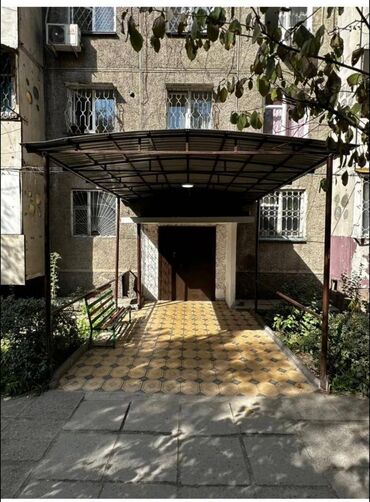 Продажа комнат: 3 комнаты, 58 м², 104 серия, 1 этаж, Дизайнерский ремонт