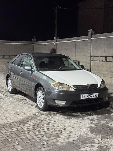 Toyota: Toyota Camry: 2004 г., 2.4 л, Механика, Бензин, Седан — 2