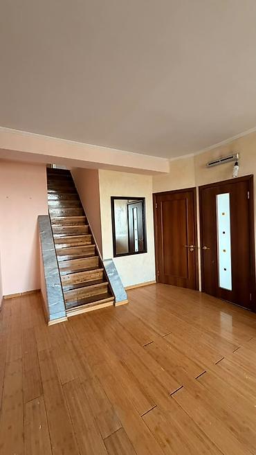 сдаю квартиру район пишпек: 3 комнаты, 112 м², Пишпек Индивидуалка, 5 этаж, Косметический ремонт — 5