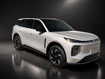 byd e6: Lixiang : 2026 г., 1.5 л, Автомат, Электромобиль, Кроссовер — 3