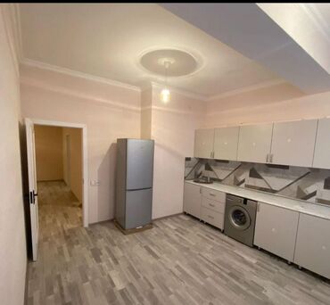 Uzunmüddətli kirayə mənzillər: 2 otaqlı, 12-ci mərtəbə, tam təmirli mənzil Tam əşyalı: kondisioner — 4