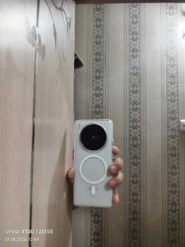 t rex 3: Vivo X100, Б/у, 256 ГБ, цвет - Белый — 1