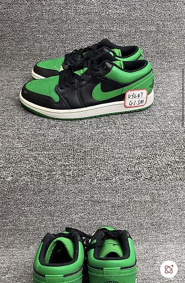 laurel c 35: Кроссовки Nike Air Jordan 1 Low, расцветка чёрно‑зелёная (Swoosh и — 2
