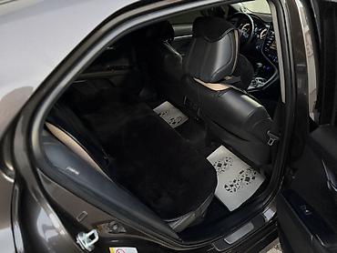 фораннер 2018: Toyota Camry: 2018 г., Гибрид, Седан — 5