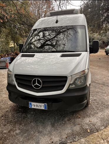 маховик спринтер 2 7: Жүк ташуучу унаа, Mercedes-Benz