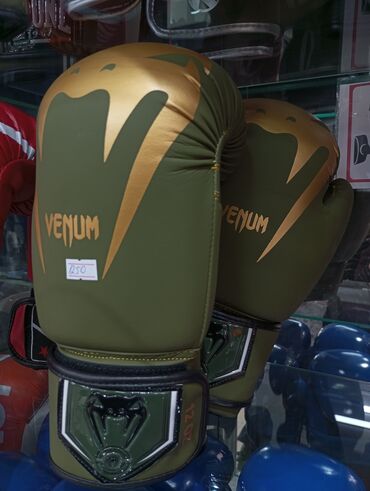 детские боксерские перчатки: Боксерские перчатки VENUM
Идеально подходят для тренеровок в боксе