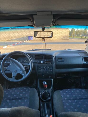 голф 4 диски: Volkswagen Golf: 1993 г., 1.8 л, Механика, Бензин, Хэтчбэк