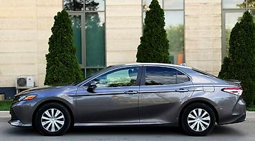voxy noah: Toyota Camry: 2020 г., 2.5 л, Автомат, Гибрид, Седан — 5