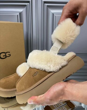 Ugg obuća: Bоја - Bež, 41 — 2