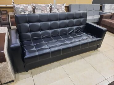 Прямые диваны: Продаю диваны мустанг по городу доставка бесплатно звоните ватсап — 8
