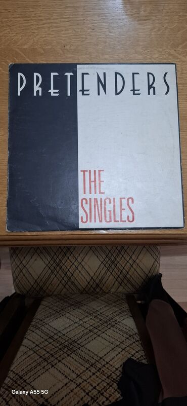 Vinil ploče: Vinil ploče – kolekcija 1) Pretenders – The Singles (kompilacija) - — 1