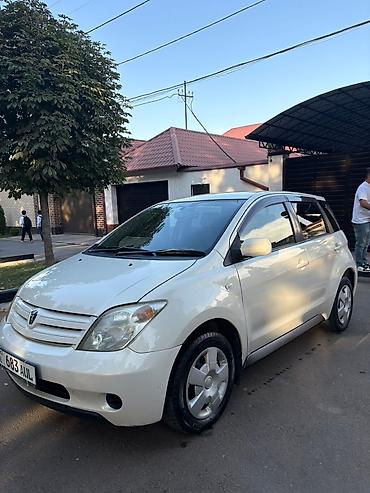 Toyota Ist: 2003 г., 1.5 л, Автомат, Бензин, Хэтчбэк
