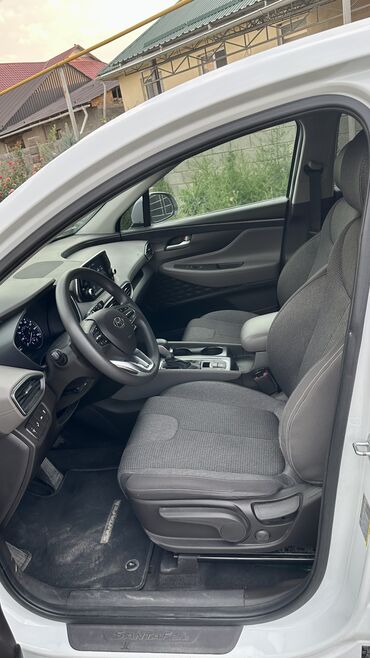 Hyundai: Hyundai Santa Fe: 2018 г., 2.4 л, Автомат, Бензин, Кроссовер at lalafo.kg — 7 Hyundai: Hyundai Santa Fe: 2018 г., 2.4 л, Автомат, Бензин, Кроссовер — 7