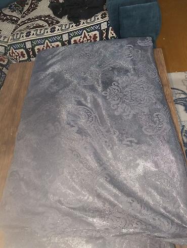 Pərdə və tüllər: 2 denedi,biri Cox boyukdu,uzunluq texmini iki perde cemi 14 yada 15 — 12