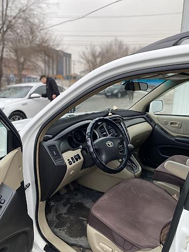 Toyota: Toyota Highlander: 2003 г., 3 л, Автомат, Бензин — 7