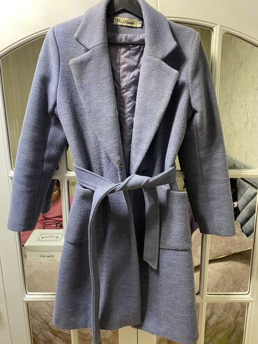 пальто: Palto 40azn olcu XL iki uc defe geyinilib unvan Xirdalan