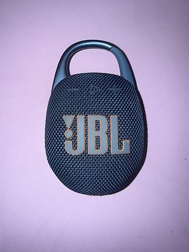 apple studio: Почти новая (куплено в 2026) портативная Bluetooth-колонка JBL Clip — 1