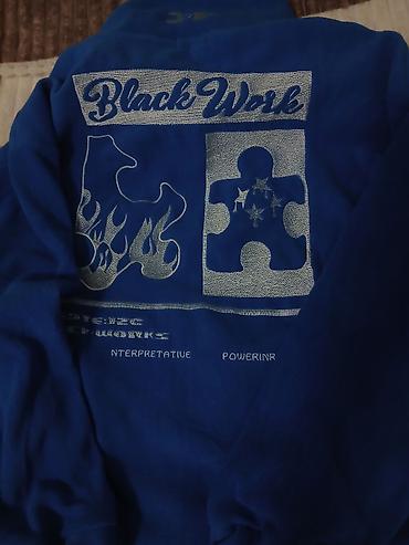 online geyim: Məhsul: “Black Work” fleece jaket - Rəng: Parlaq mavi - Material — 1