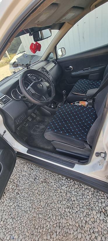 ниссан пулсар: Nissan Tiida: 2006 г., Хэтчбэк — 6