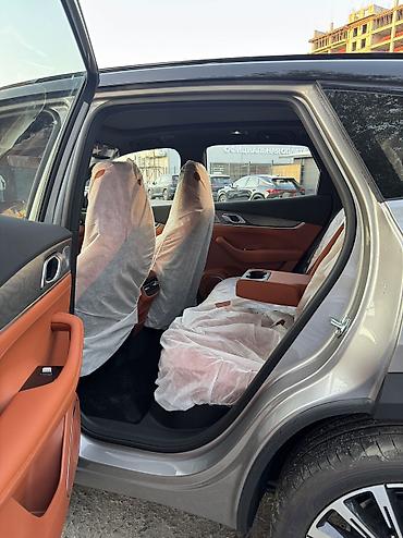 geely galaxy m9: Geely Galaxy L7: 2026 г., 1.5 л, Автомат, Гибрид, Кроссовер — 9