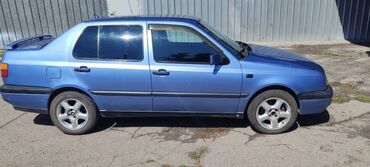 автомобиль вента: Volkswagen Vento: 1993 г., 2 л, Бензин