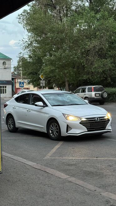 Hyundai: Hyundai Avante: 2019 г., 1.6 л, Автомат, Бензин, Седан