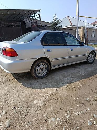passat variant: Honda Civic: 2000 г., 1.6 л, Автомат, Бензин, Седан — 1