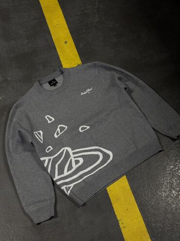 форма для охраны купить: Свитер broken planets серый
Унисекс
Sweater broken planets grey