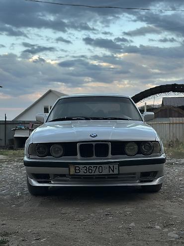 Унаа сатуу: BMW 5 series: 1991 г., 2 л, Кол менен иштөөчү, Бензин, Седан — 1