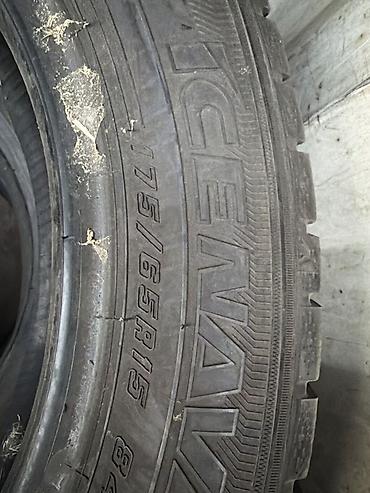 285 75: Комплект зимних шин Goodyear Ultra Grip размером 175/65 R15, 84Q. В — 1