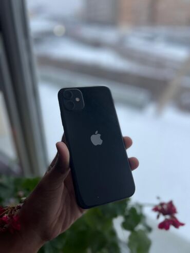 Apple iPhone: IPhone 11, Б/у, 128 ГБ, Черный, Чехол, 90 %