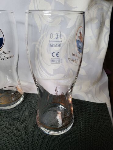 Čaše: Case za pivo Lav premium Bavaria Rastalove. Case vintaz sve na njima — 14