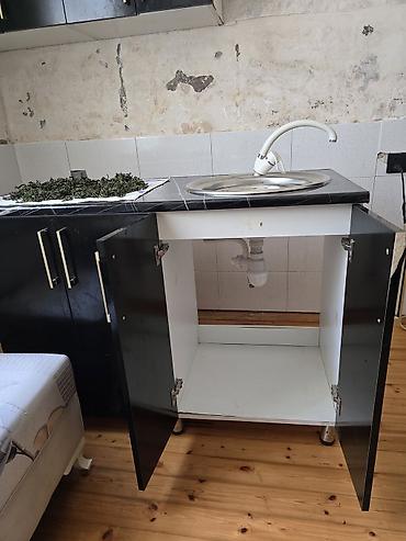 тумба для мойки: Mətbəx mebel dəsti və lavabo - Rəng: qara korpus, ağ daxili hissə; — 2