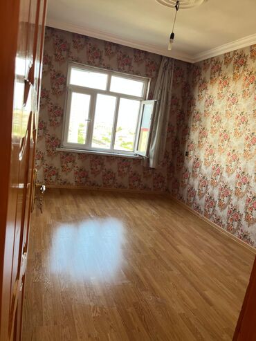 4 otaqlı evlər: 🏠 Təcili satılır! Gəncə şəhəri, Yeni Gəncə qəsəbəsi 4a sonuncu