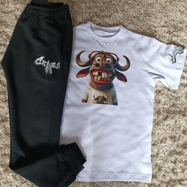 Children's Items: Set: Trousers, T-shirt, 140-146