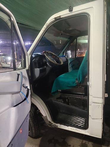 поддон мерседес: Легкий грузовик, Mercedes-Benz, Стандарт, 3 т, Б/у — 1
