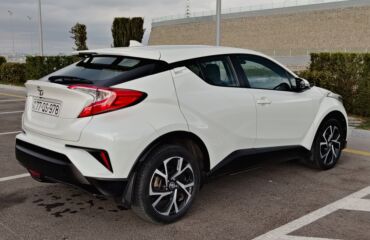 Toyota: Toyota C-HR: 2 l | 2018 il Hetçbek — 5