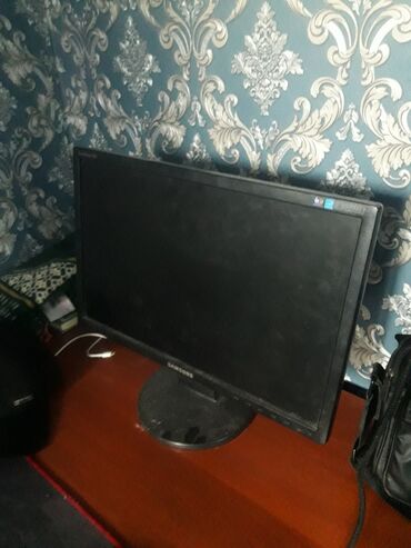 Мониторы: Монитор, Samsung, Б/у, 18" - 19"