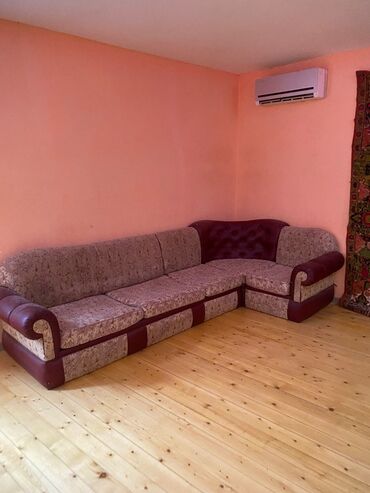 Anbar və emalatxanalar: 8Noyabr prospektində, Əbilov adlanan küçədə belə bir səliqəli həyət — 3