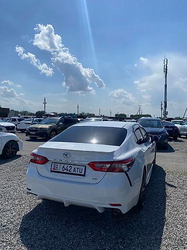 corolla 2016: Toyota Camry: 2018 г., 2.5 л, Автомат, Бензин, Седан — 4