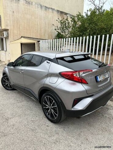 Toyota: Toyota C-HR: 1.8 l. | 2017 έ. SUV/4x4 — 7