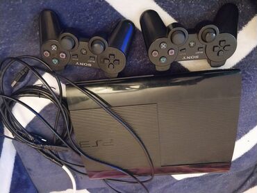 PS3 (Sony PlayStation 3): Satılır 260 manat cidi alıcıya edndirdim olcaq 2pult ve 76 oyun var