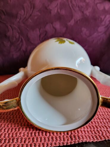 Ostali kućni dekor: Vaza nova 70te Zajecar porcelan. Vaza visina. 21cm — 10